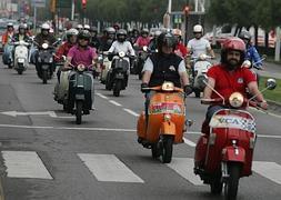 El verano viaja en Vespa