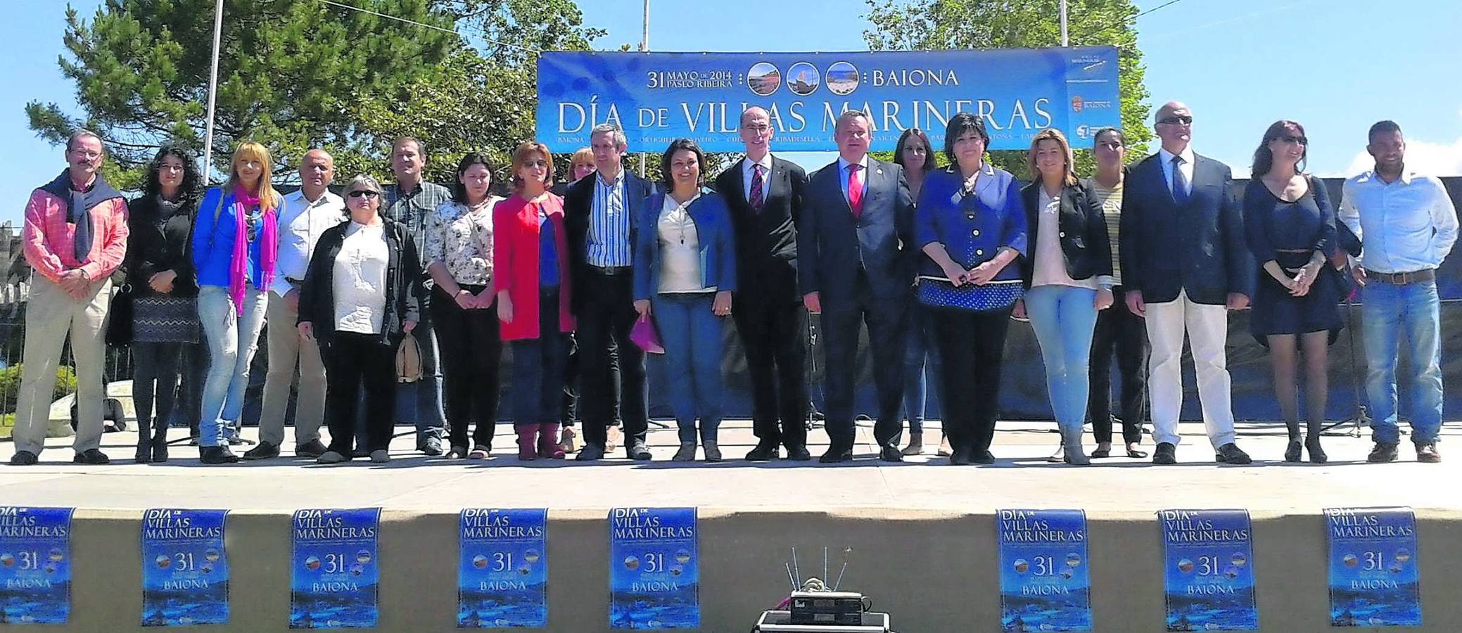 Representantes de las localidades integradas en la asociación de Villas Marineras durante el encuentro celebrado en Baiona. 