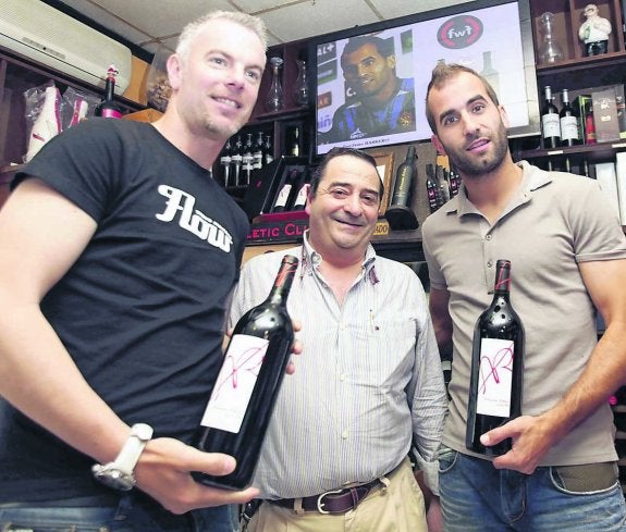 Daniel Barkero visita La Marina