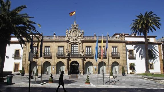 El Principado saca de nuevo a concurso el arrendamiento del Reconquista