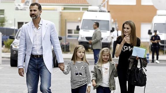 La Reina Letizia, al cine con sus hijas