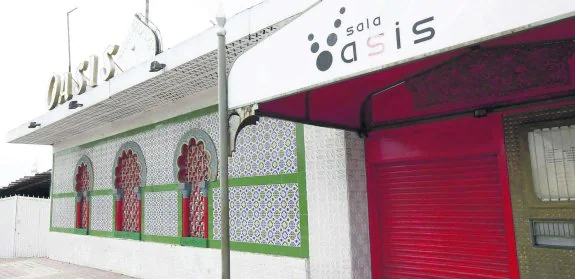 Instalaciones de la discoteca Oasis que serán derribadas para la construcción de un McAuto de McDonald's. 