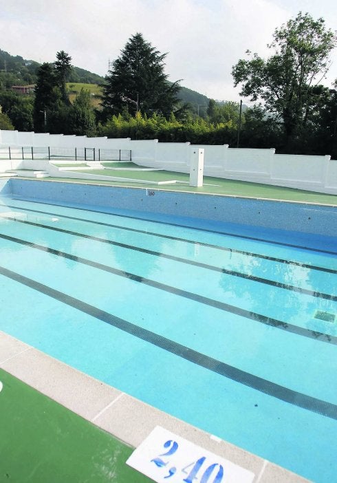 Piscina de Riaño, que será abierta el día 1 de agosto. 