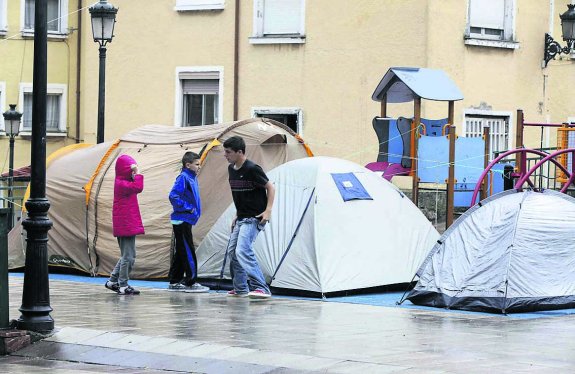 Acampada en el barrio del Nodo. 