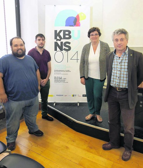 Héctor Saz, Marcelino Sánchez, Carmen Sanjurjo y Carlos Rubiera, ayer, en la presentación de las jornadas. 