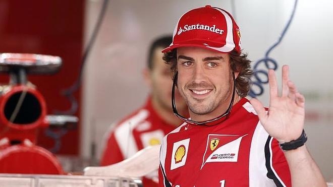 Fernando Alonso ve en Lotus una alternativa a McLaren para competir en 2015