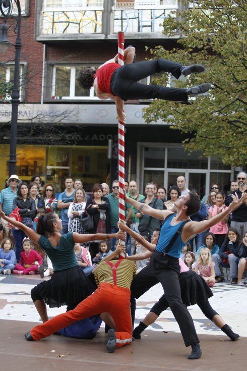 Danza Xixón marca el ritmo dominical