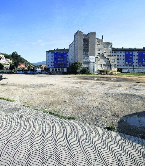 Estado actual de la parcela de Langreo Centro. 