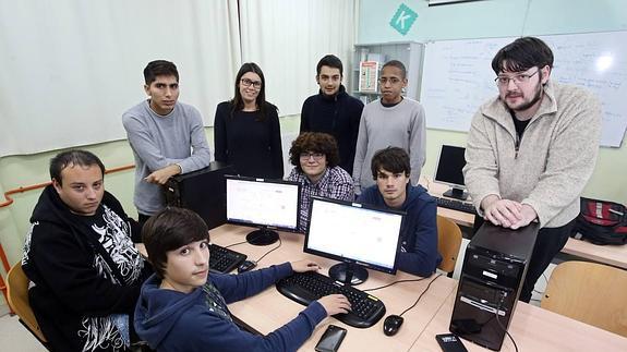 «Mis alumnos tienen millones de buenas ideas de negocio»