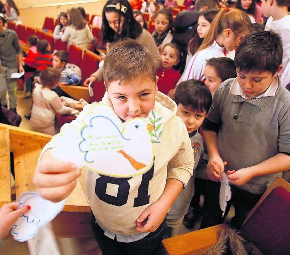 Mieres celebra el Día de la Paz