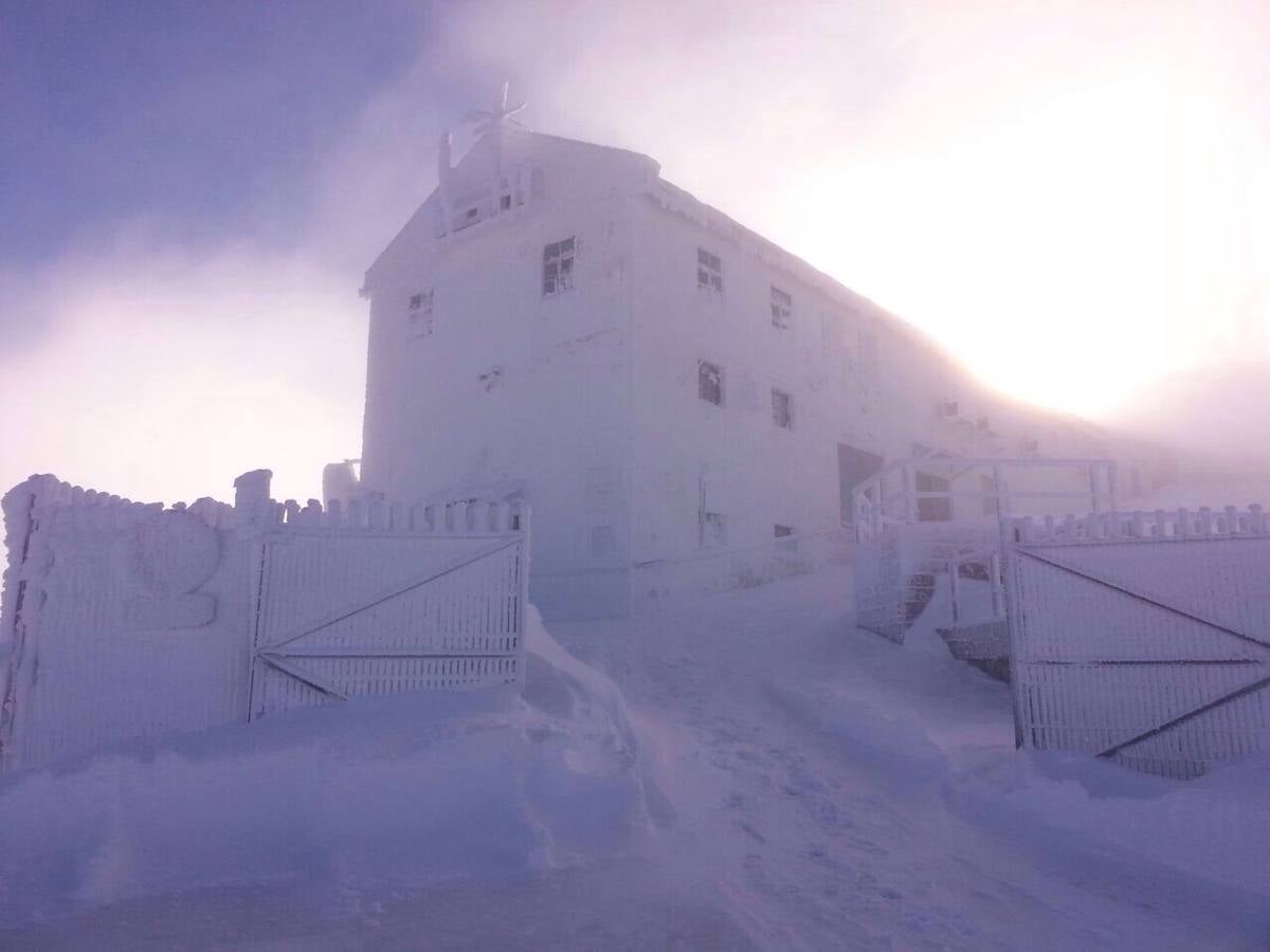 Repetidor de El Gamoniteiro completamente congelado.