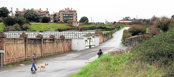 Con el nuevo Plan General de Ordenación Urbanística, los terrenos del cementerio de Camplengu volverán a ser urbanizables, con hasta 1.143 viviendas nuevas. 