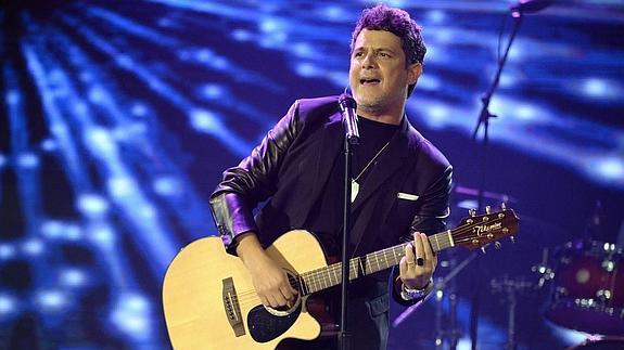 El concierto de Alejandro Sanz  tendrá lugar el próximo 6 de agosto en el Palacio de Deportes Adolfo suárez de Gijón. 