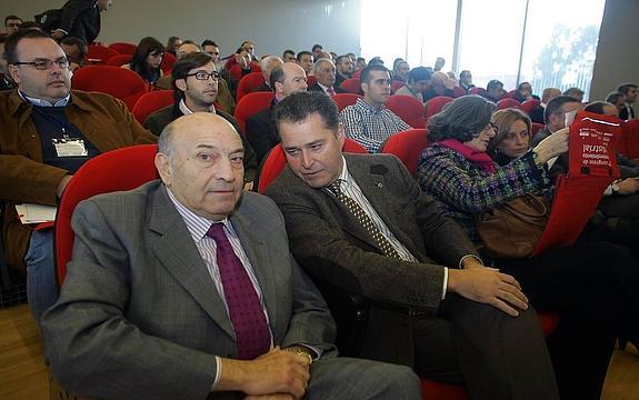 Los presidentes de las cámaras de Avilés y Gijón en un congreso. 