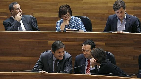 El último pleno de la legislatura aprueba la regulación de las Cámaras de Comercio