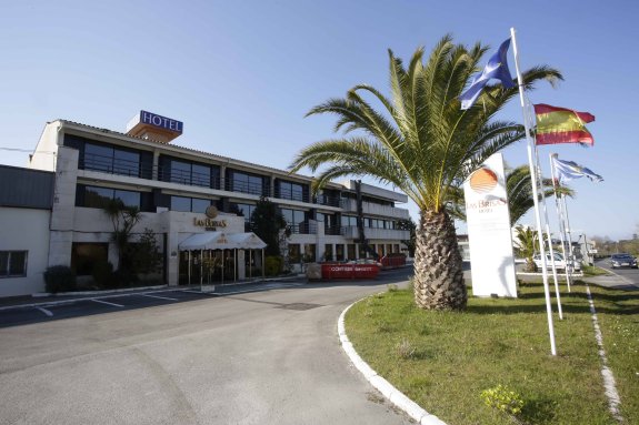 Edificio del Arcea Hotel Las Brisas, en el que ya han empezado las obras para albergar la futura HUNI Hotel School. 