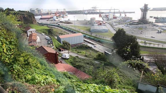 Ladera del barrio de El Muselín donde se producen los argayos