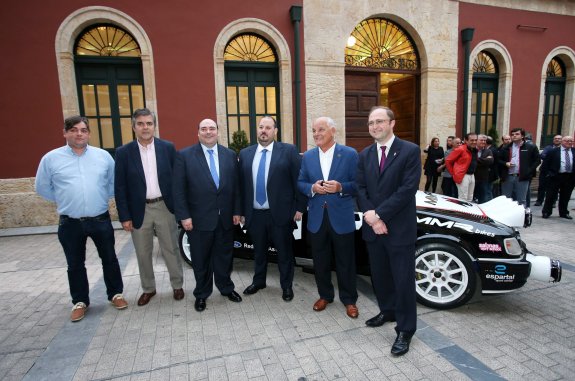 Secundino Suárez, Miguel Casasola, Agustín Iglesias Caunedo, Pablo Lorenzo, Aladino Martínez y Antonio Luis Solar. 