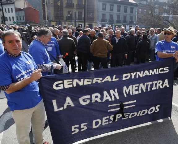 Una concentración de trabajadores en Trubia. 