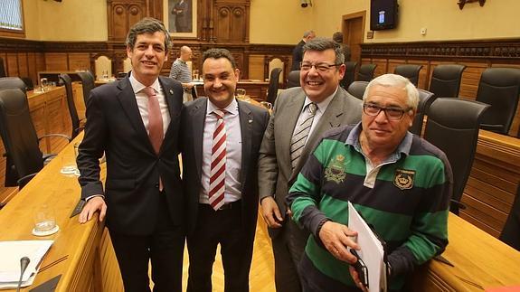 Jornada de despedidas en el Pleno de Gijón