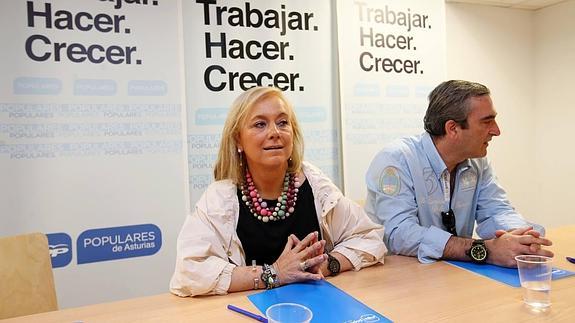 Reunión de Mercedes Fernández con los diputados del PP. 