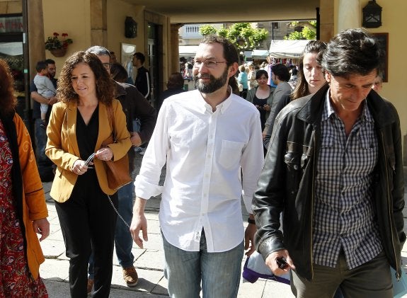 Emilio León, ayer, en El Fontán, donde realizó una valoración del escenario postelectoral. 