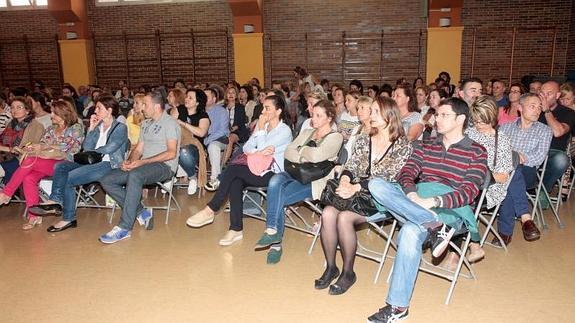 Asistentes al encuentro en el colegio Inmaculada. 