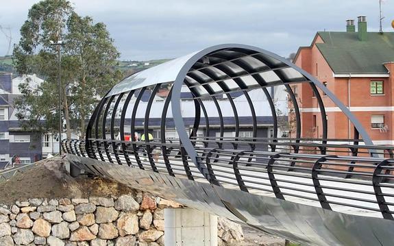 Una imagen de la pasarela de Ventanielles. 