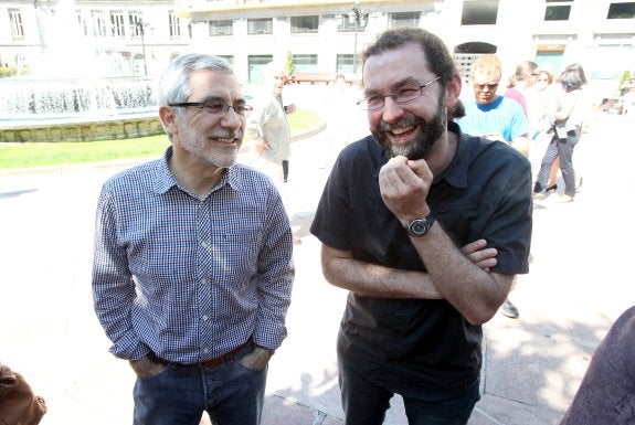 Llamazares y León, en un reciente acto en la Escandalera. 