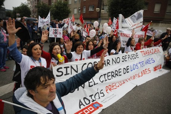Imagen de una de las manifestaciones de los trabajadores de Los Telares en las cuencas. 