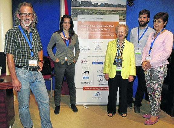 Pedro Gorría, Natalia Rinaldi-Montes, María Josefa Yzuel, Alejandro Manjavacas y Pilar López Sancho. 