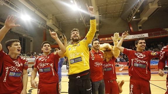 Los jugadores, celebrando una victoria en Copa del Rey el pasado mes de marzo. 