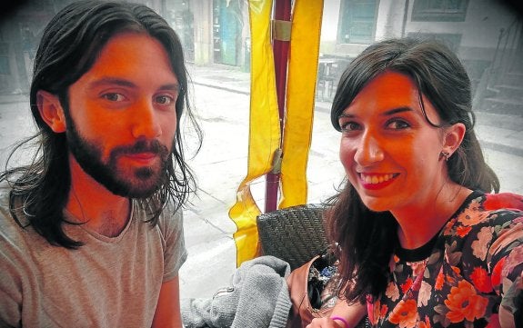 Jorge García con Morgane Blot, compañera de español en Francia. 