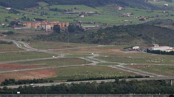 Vista aéra de los terrenos de la Zona de Actividades Logísticas e Industriales de Asturias.