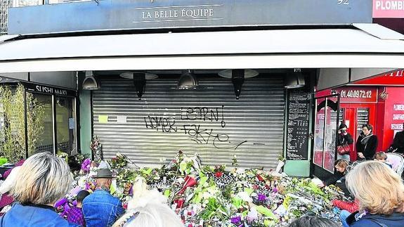 La Belle Équipe, convertida ayer en un improvisado altar