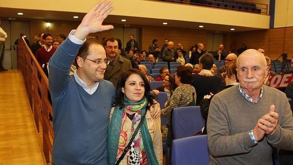 César Luena y Adriana Lastra, ayer, en Sama de Langreo. 