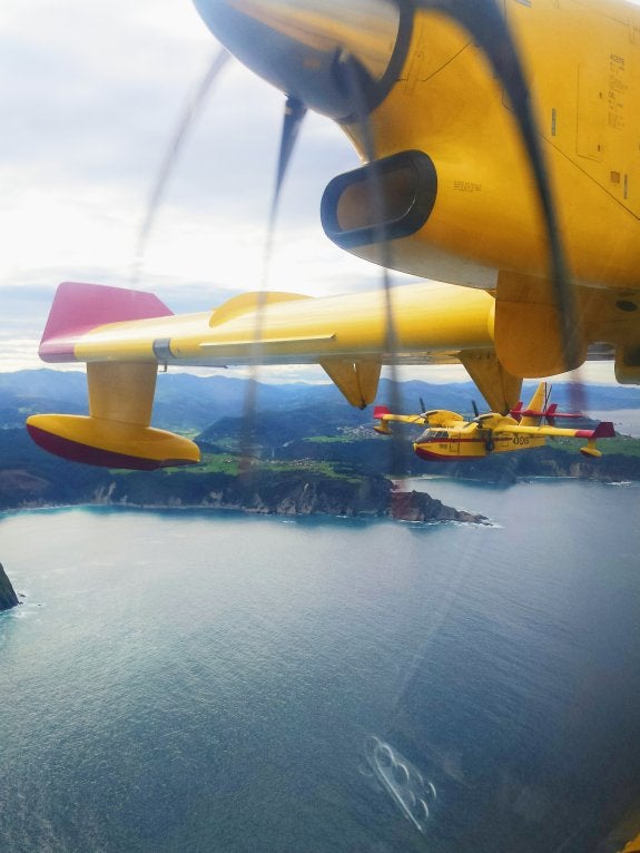 Los dos aviones anfibios que intervinieron en Asturias. 