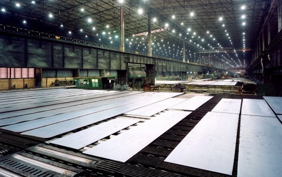 El tren de chapa gruesa de la factoría de ArcelorMittal en Gijón. 