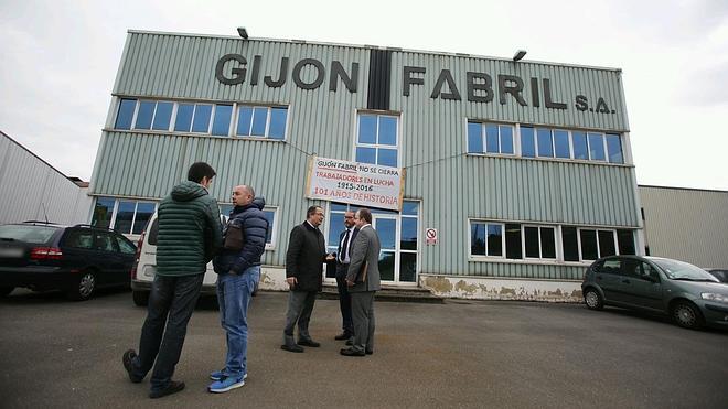 «La administración debe involucrarse, solo tenemos trabajo para dos semanas», dicen los trabajadores de Gijón Fabril