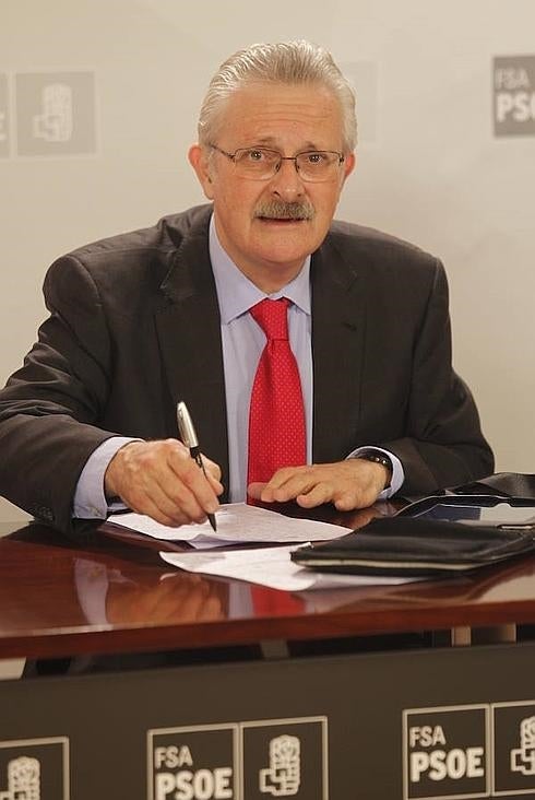 Trevín cree que el diálogo y  la negociación también son «imprescindibles» en Asturias