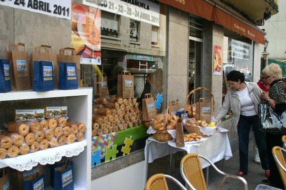 Marañuelas a la venta en un festival celebrado en Luanco. 