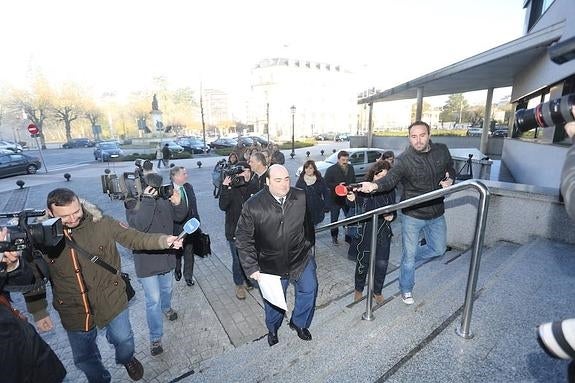 Agustín Iglesias Caunedo, entrando en los juzgados de Lugo, el pasado mes de enero. 