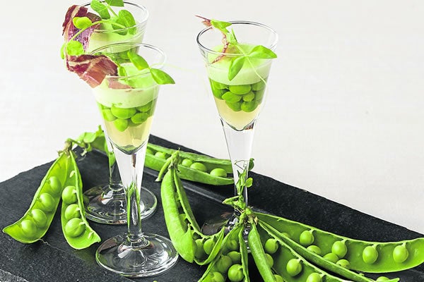 Copa fría de guisantes lágrima