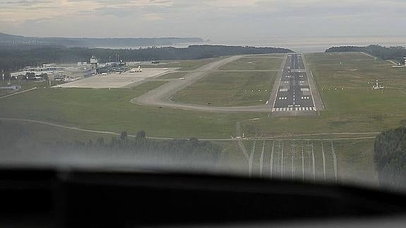 Pista del aeropuerto de Asturias.