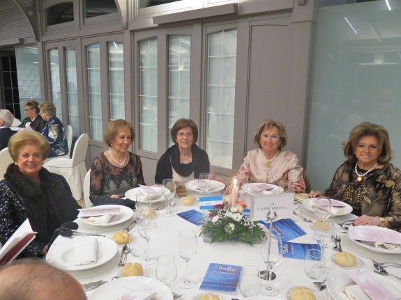 Tere García, Mari Cruz Rodríguez, Cristina Moysi, Pili Menéndez y María José Alonso.