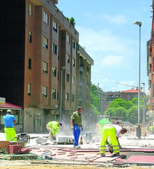 Últimas obras de reurbanización realizadas por Asturagua, en el año 2012, en las calles de Luanco. 