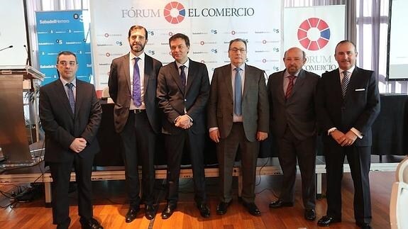 En el encuentro celebrado en Gijón los ponentes abordan la necesidad de que las empresas asturianas ganen en tamaño.