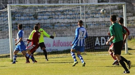 El Real Avilés se quedó corto en su goleada al Gijón Industrial (4-0)