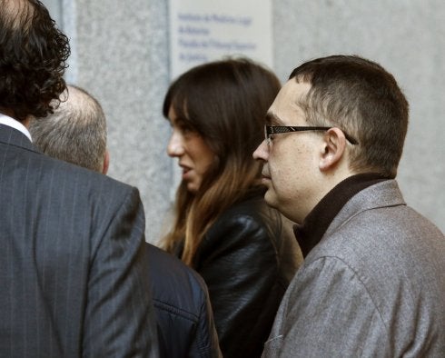 Alberto Pérez Cueto, antes de entrar en la Audiencia. 