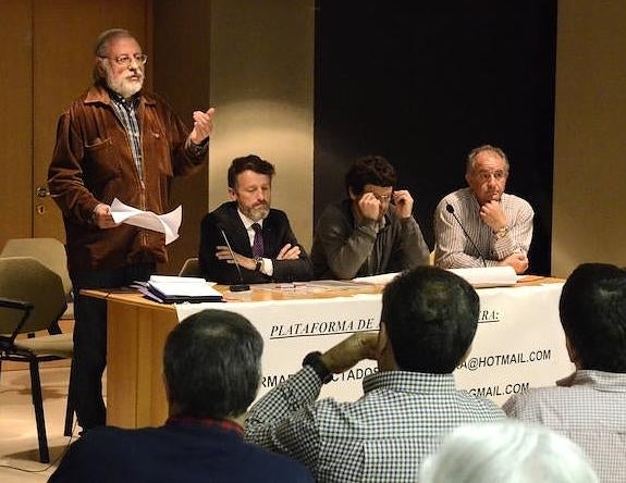 Marcelino Laruelo, Matías Rodríguez Feito, Javier Álvarez Villa y Ángel Rodríguez, ayer, en la charla. 